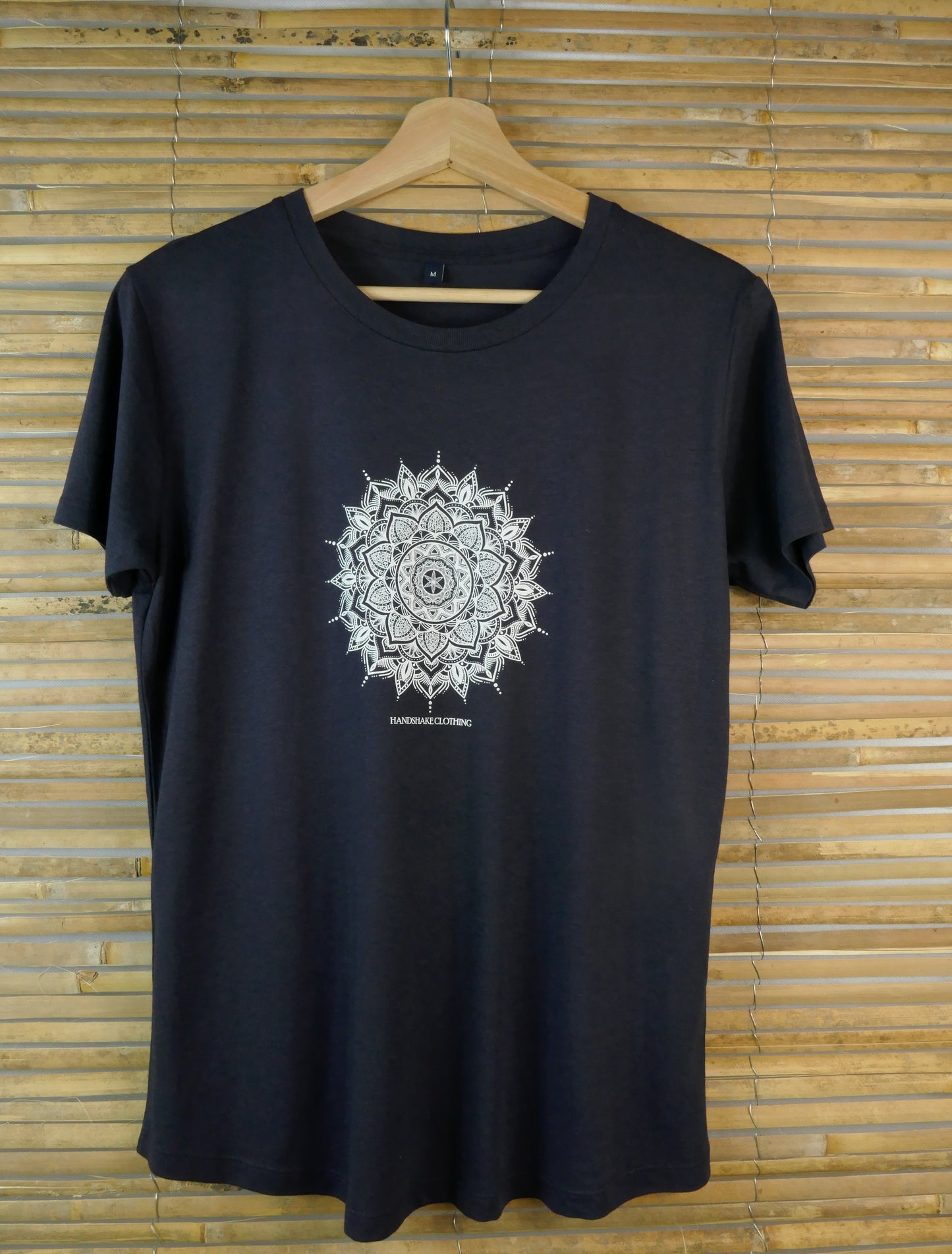 KIRA aus Holzfaser (EcoVero) mit Mandala, dark navy