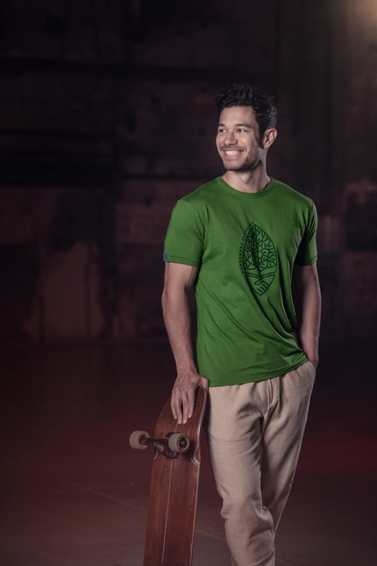 PAVEL aus Bambusfaser mit großem Logo, leaf green