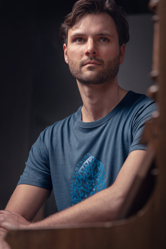 PAVEL aus Bambusfaser mit großem Logo, denim blue