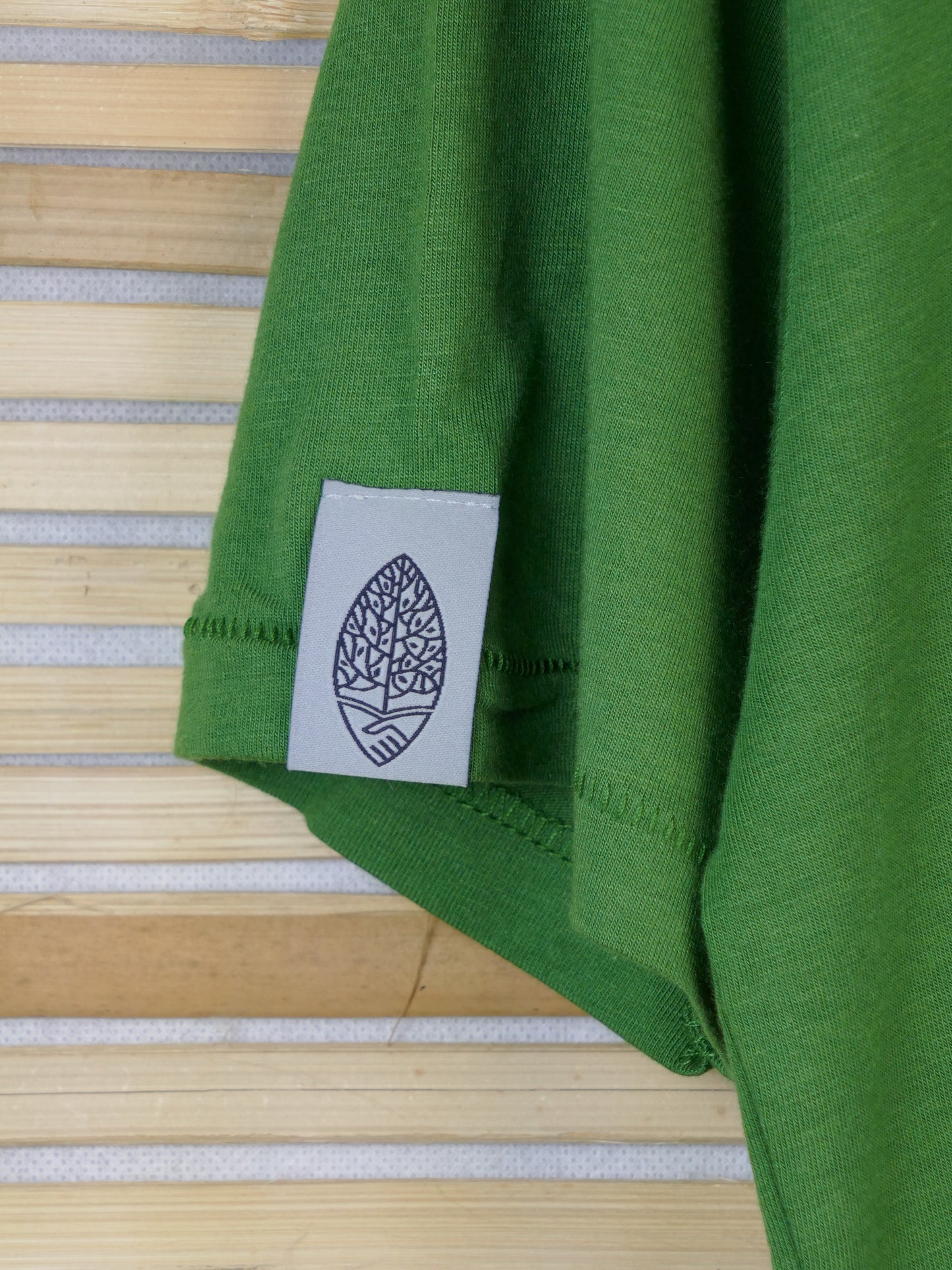 FRITZ aus Bambusfaser mit kleinem Logo, leaf green