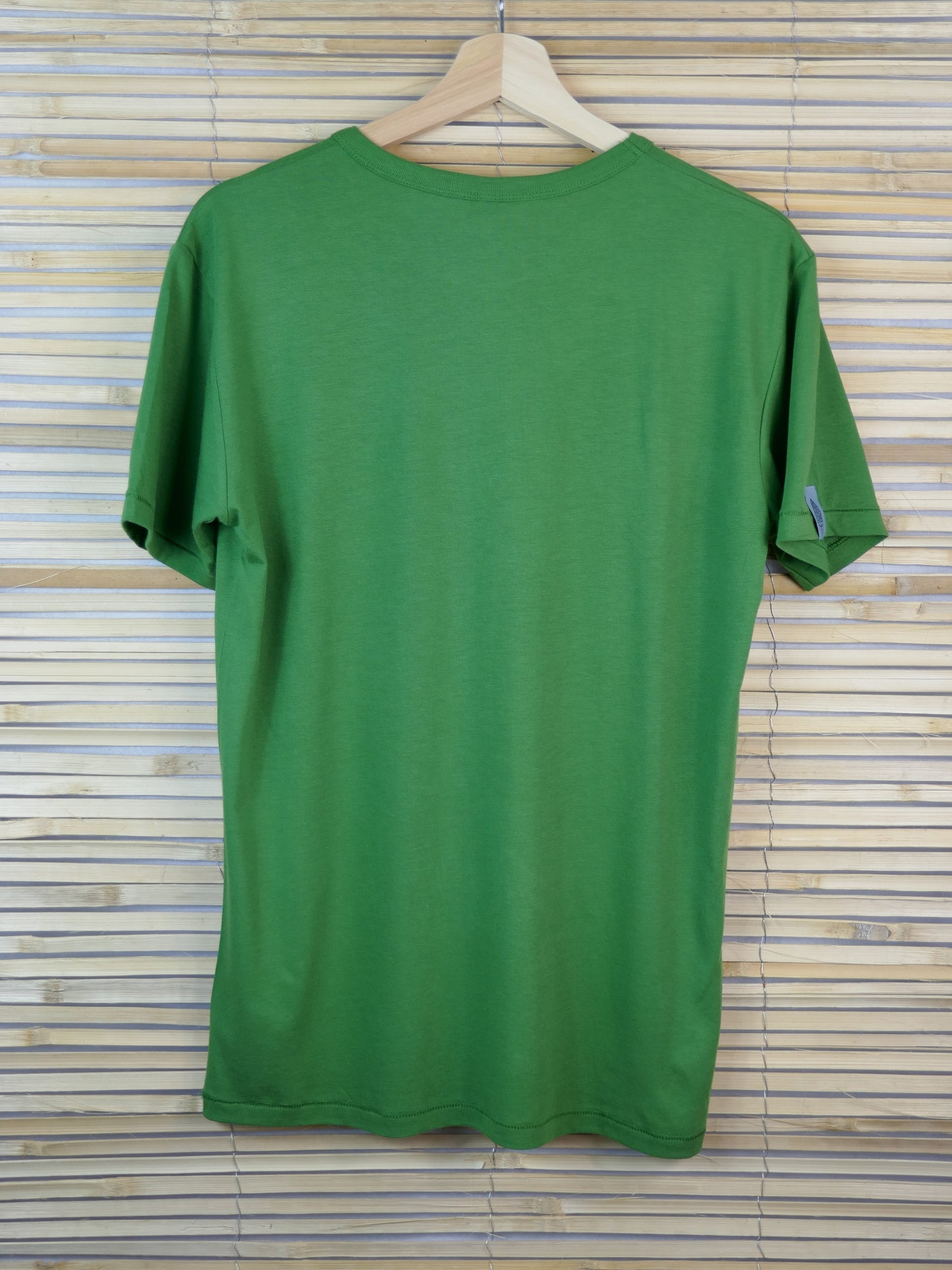 PAVEL aus Bambusfaser mit großem Logo, leaf green