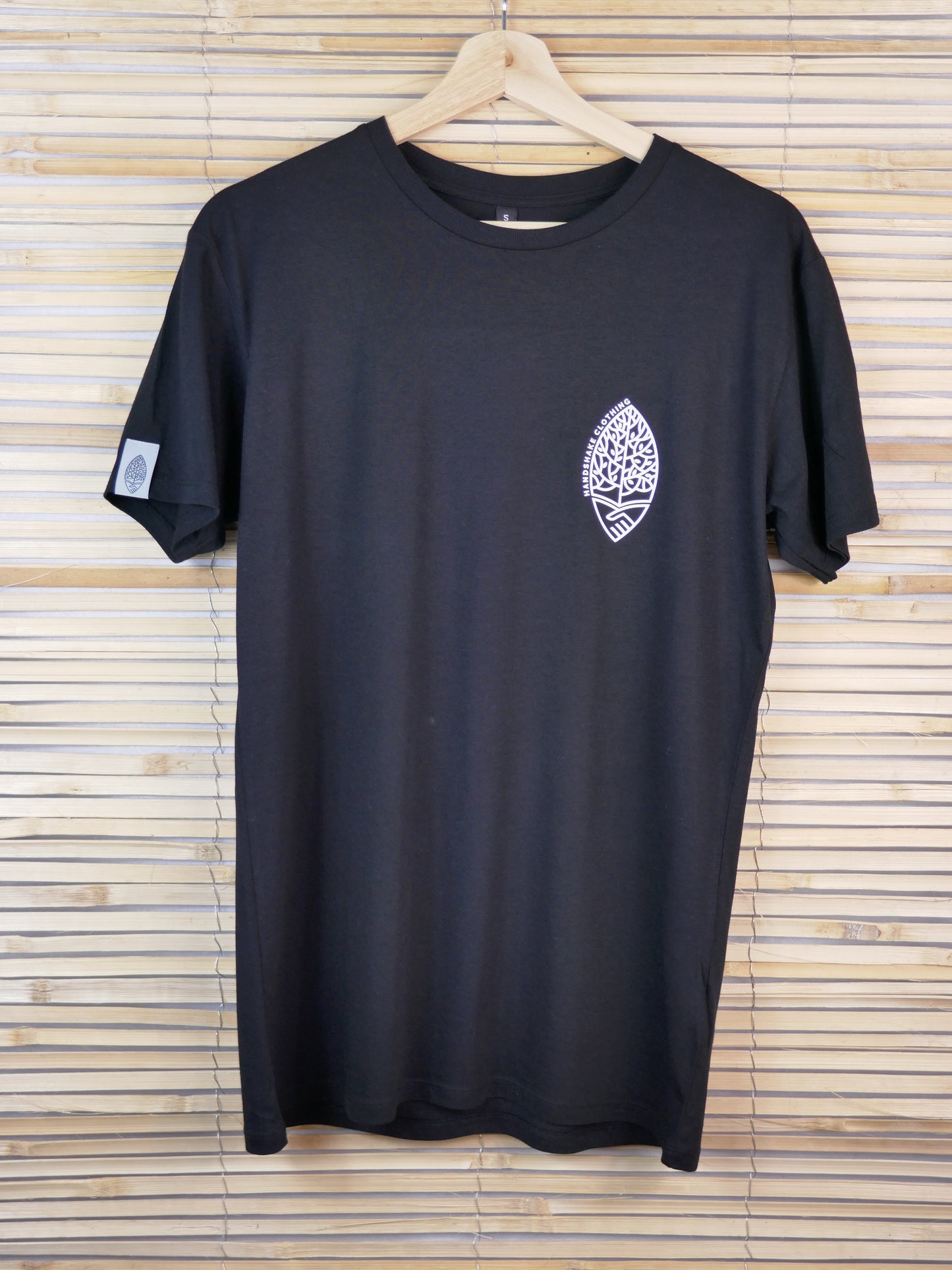 MIRO aus Holzfaser (EcoVero) mit kleinem Logo, schwarz