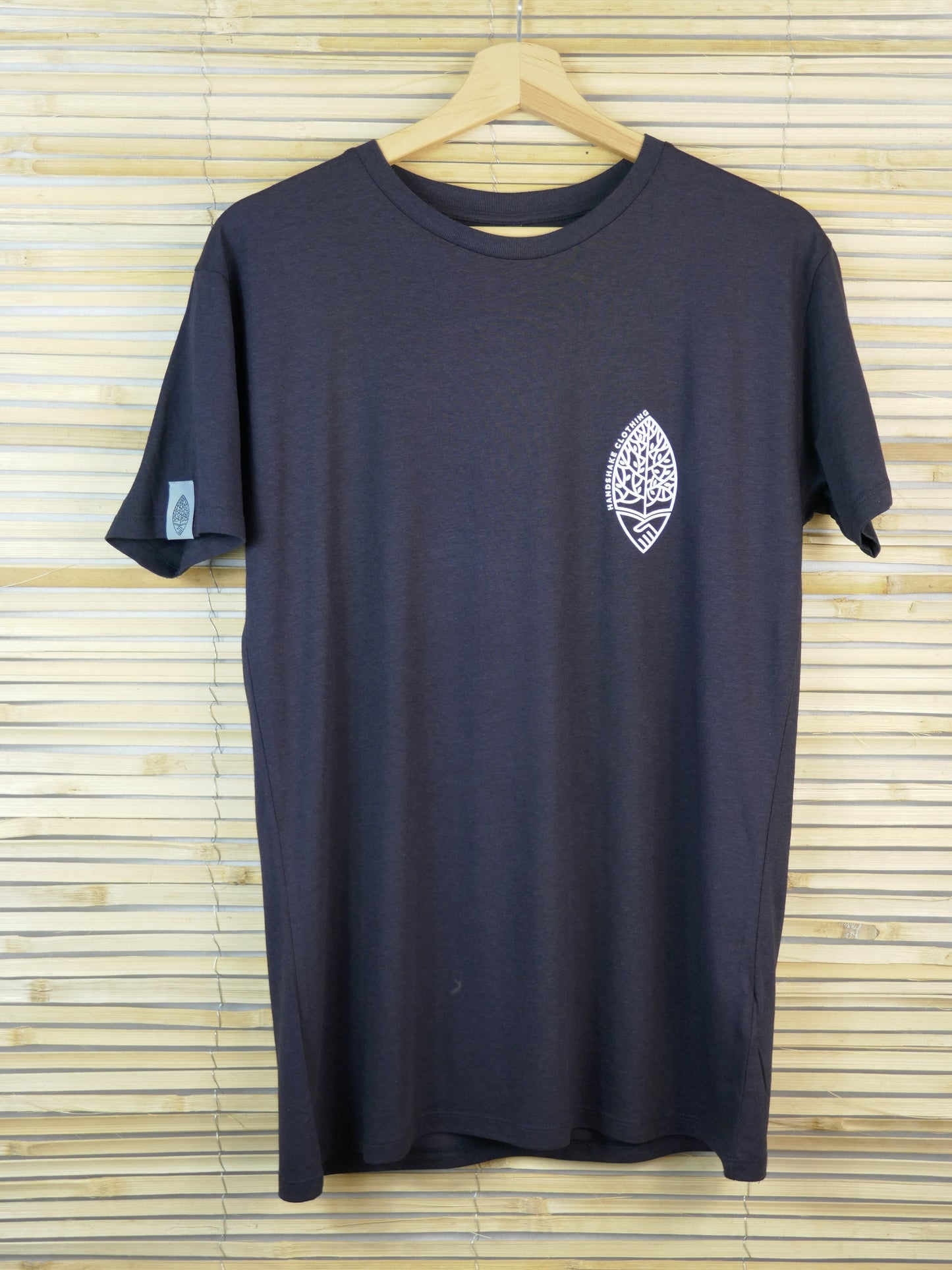 MIRO aus Holzfaser (EcoVero) mit kleinem Logo, dark navy